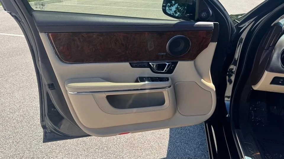 2018 Jaguar X351 XJ - Image 17 of 20