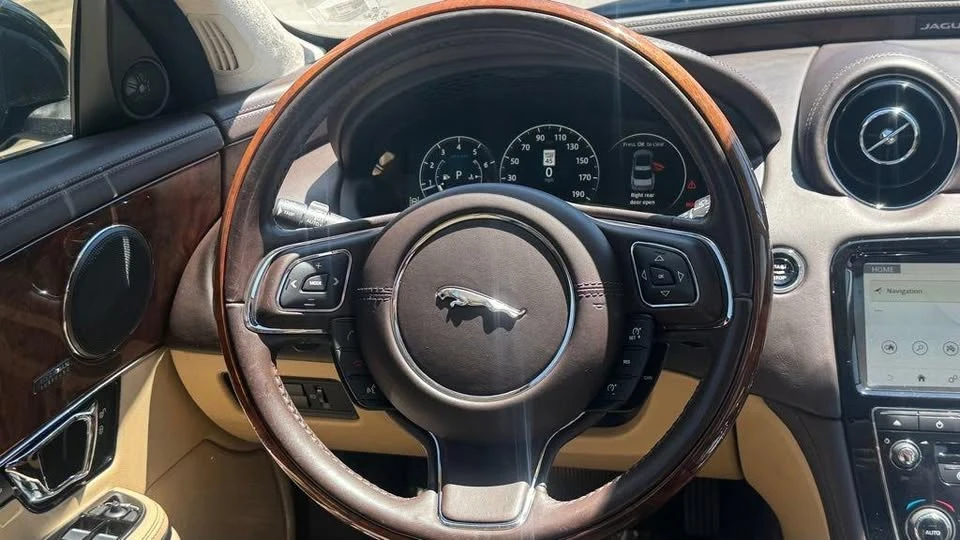 2018 Jaguar X351 XJ - Image 11 of 20