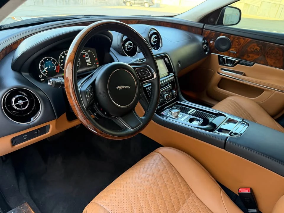 2018 Jaguar X351 XJ - Image 8 of 20