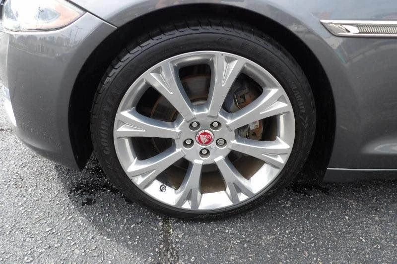 2018 Jaguar X351 XJ - Image 9 of 14