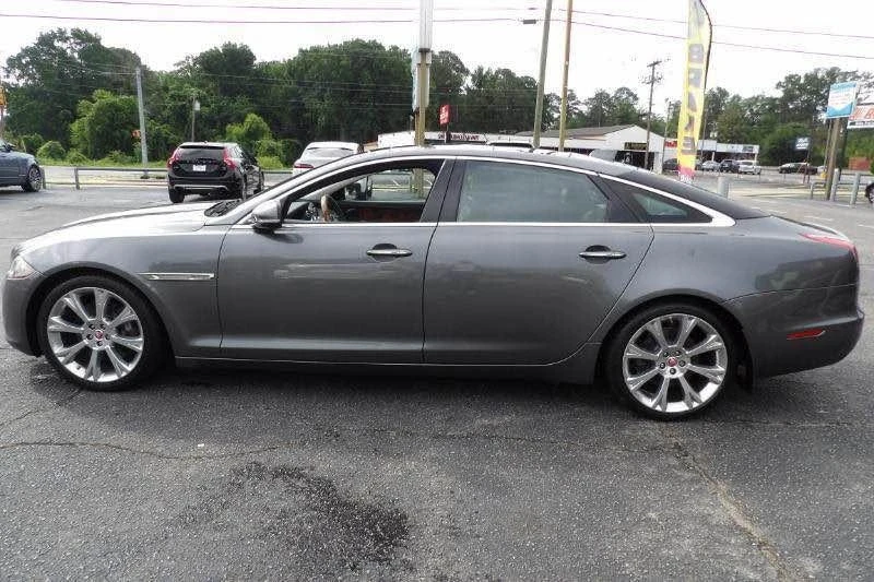 2018 Jaguar X351 XJ - Image 4 of 14