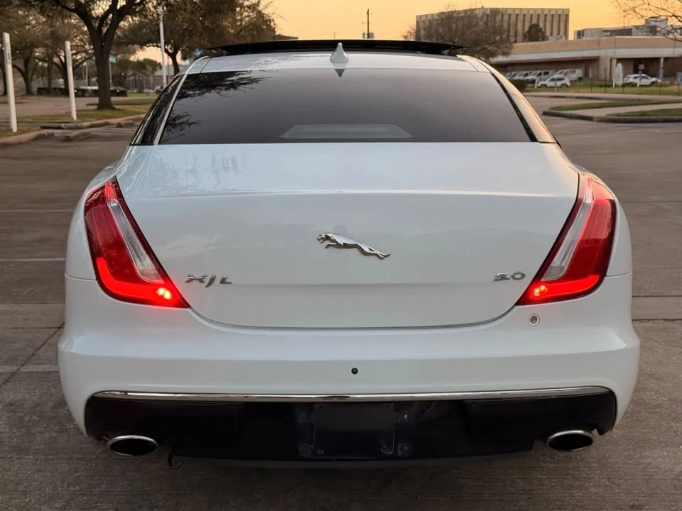 2018 Jaguar X351 XJ - Image 16 of 20