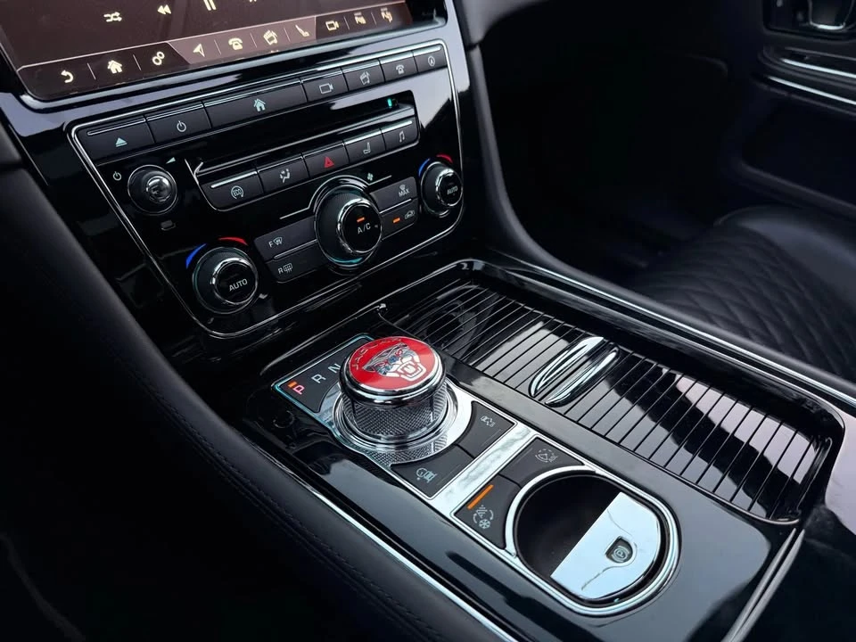 2018 Jaguar X351 XJ - Image 5 of 20