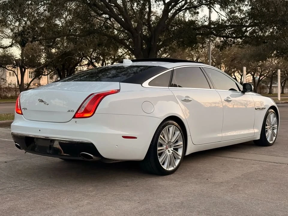 2018 Jaguar X351 XJ - Image 12 of 20