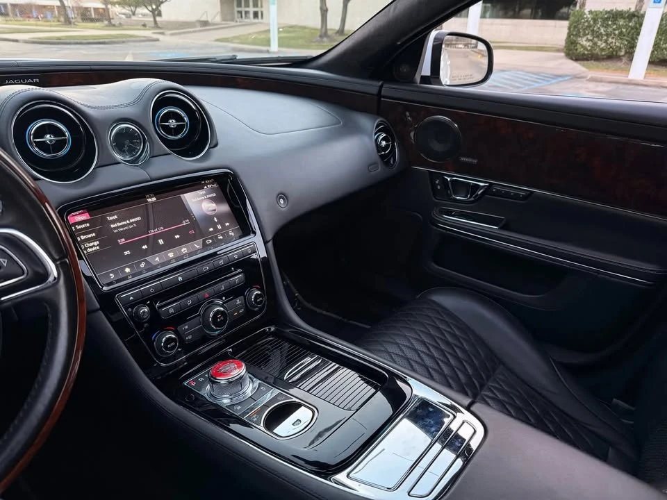 2018 Jaguar X351 XJ - Image 7 of 20