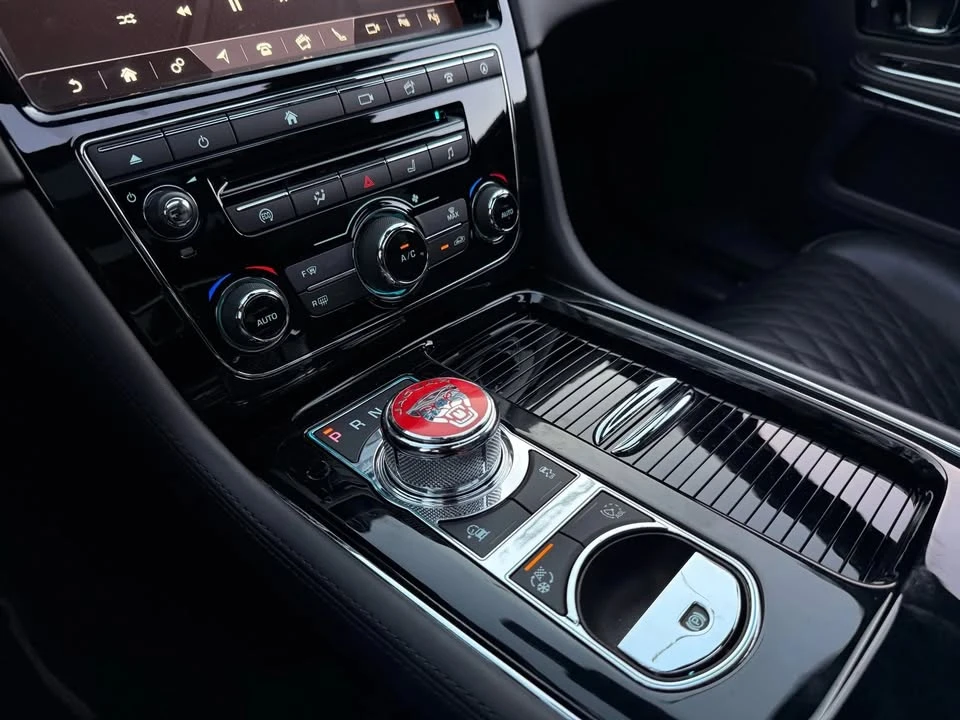 2018 Jaguar X351 XJ - Image 19 of 20