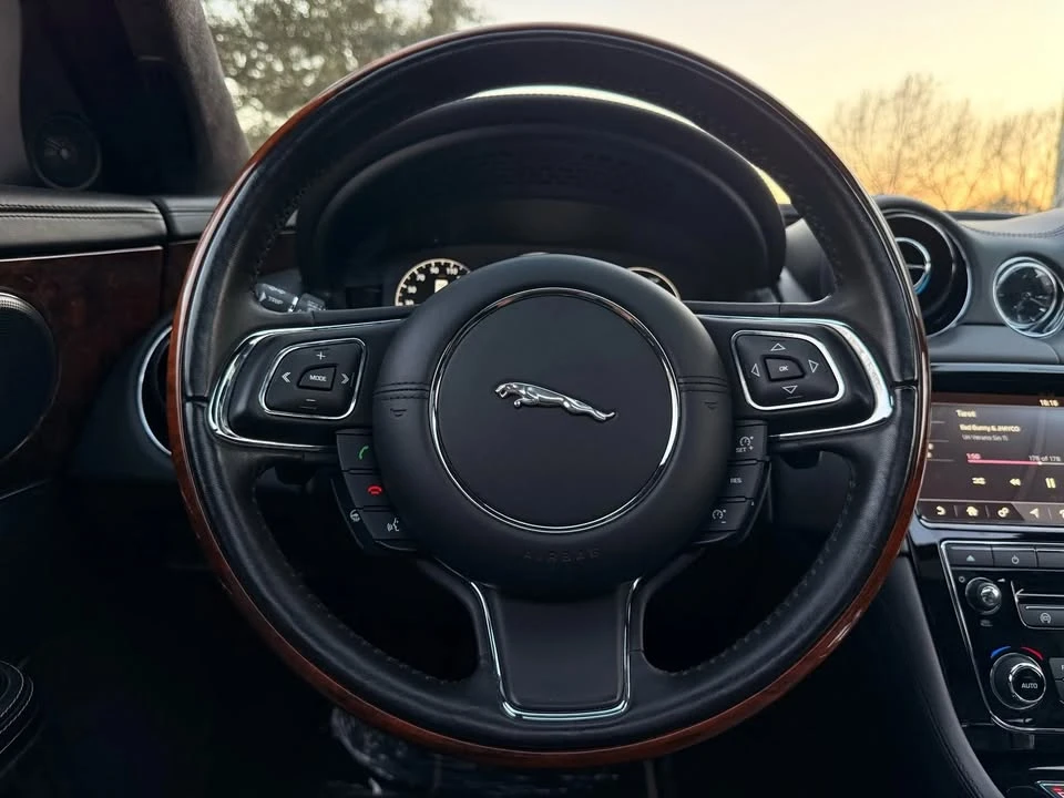 2018 Jaguar X351 XJ - Image 16 of 20