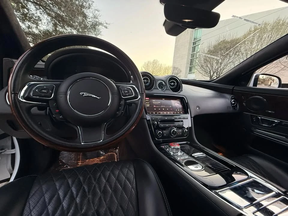2018 Jaguar X351 XJ - Image 15 of 20