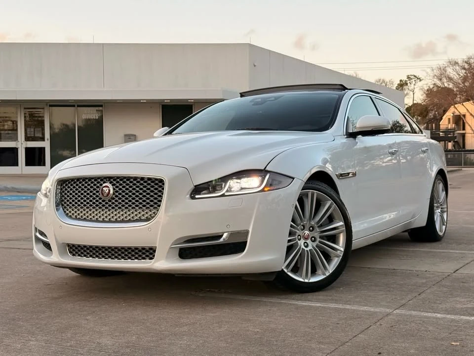 2018 Jaguar X351 XJ - Image 5 of 20
