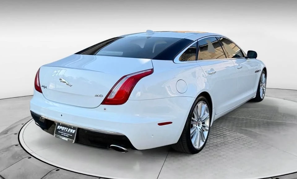 2018 Jaguar X351 XJ - Image 2 of 15