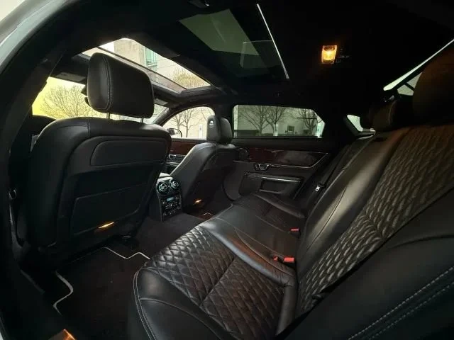 2018 Jaguar X351 XJ - Image 7 of 10