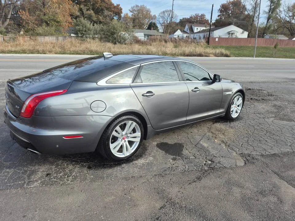 2018 Jaguar X351 XJ - Image 6 of 13