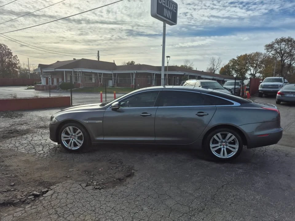 2018 Jaguar X351 XJ - Image 3 of 13