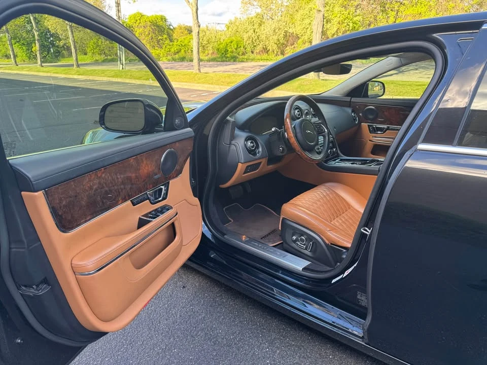 2018 Jaguar X351 XJ - Image 9 of 20
