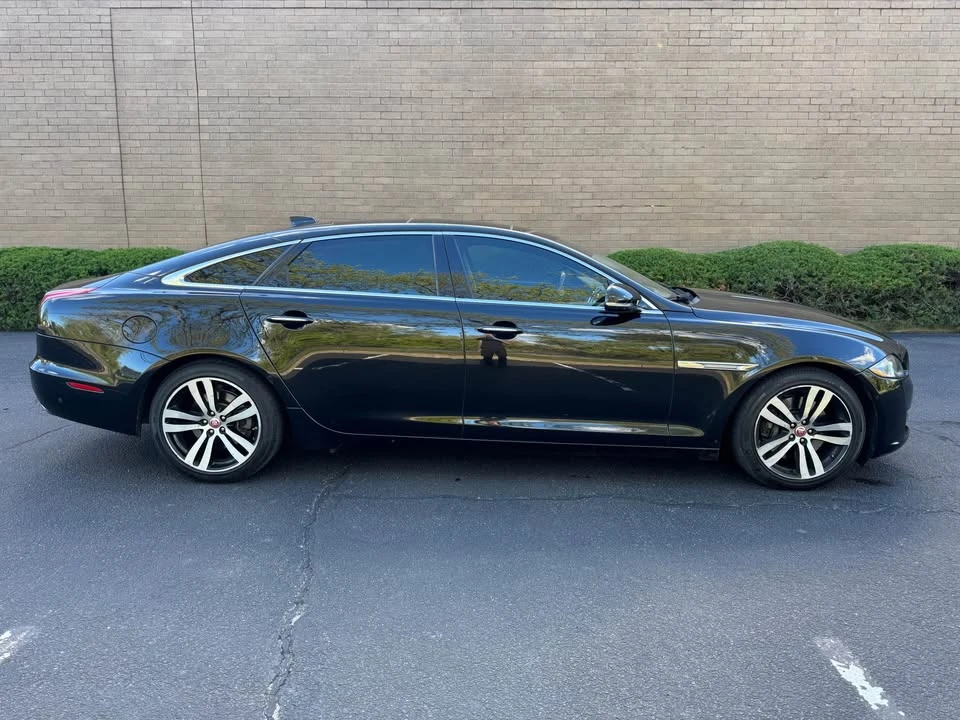 2018 Jaguar X351 XJ - Image 4 of 20