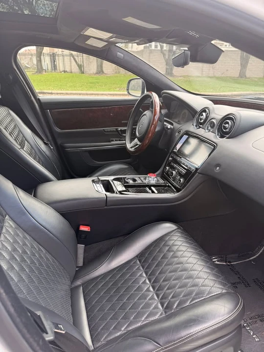 2018 Jaguar X351 XJ - Image 6 of 6