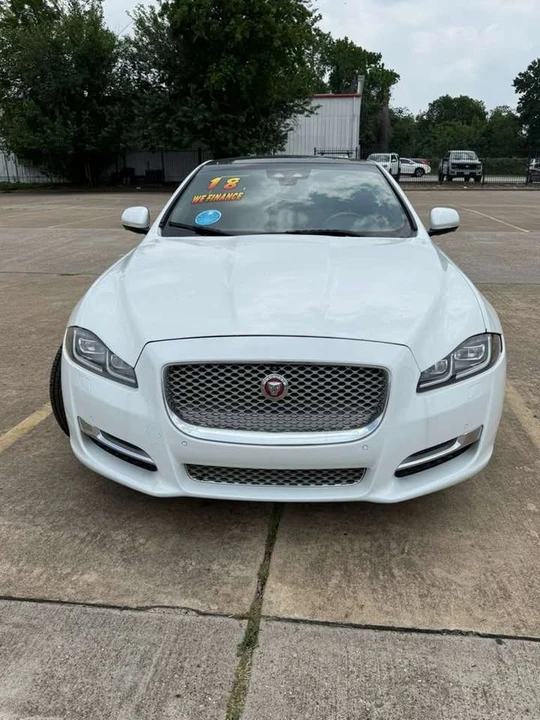 2018 Jaguar X351 XJ - Image 2 of 13