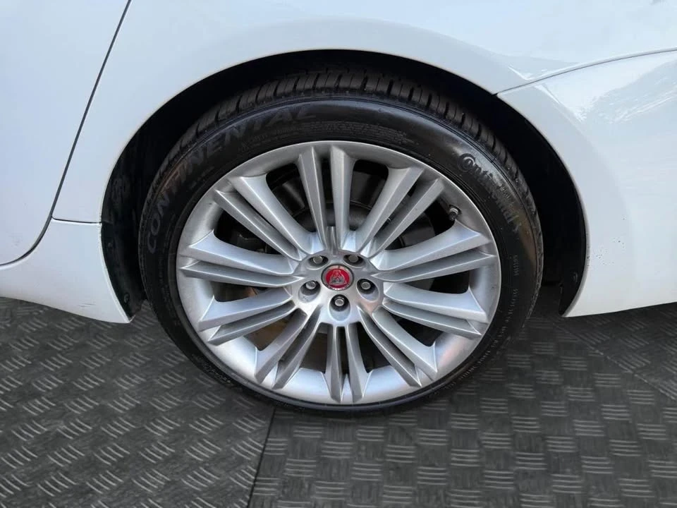 2018 Jaguar X351 XJ - Image 15 of 15