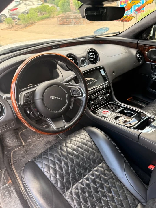 2018 Jaguar X351 XJR - Image 4 of 5