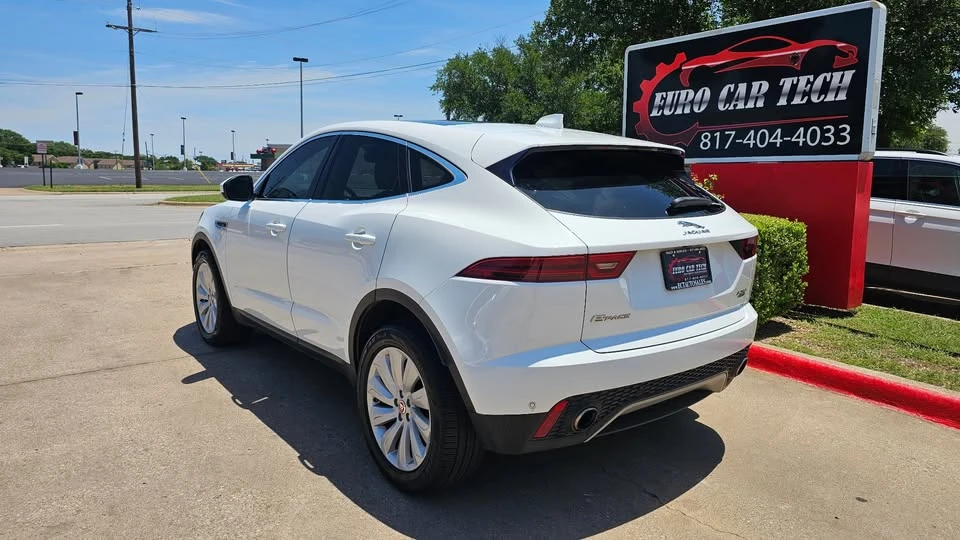 2018 Jaguar E-Pace - Image 3 of 19
