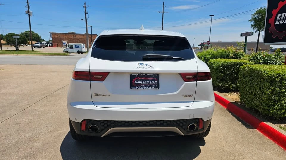 2018 Jaguar E-Pace - Image 4 of 19