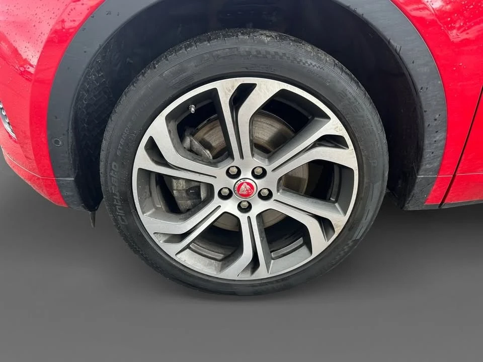 2018 Jaguar E-Pace - Image 13 of 19