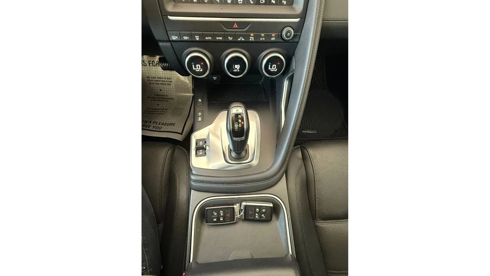 2018 Jaguar E-Pace - Image 16 of 17