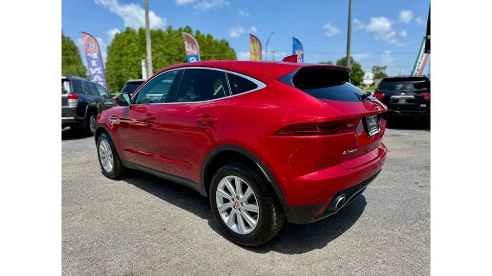 2018 Jaguar E-Pace - Image 3 of 17