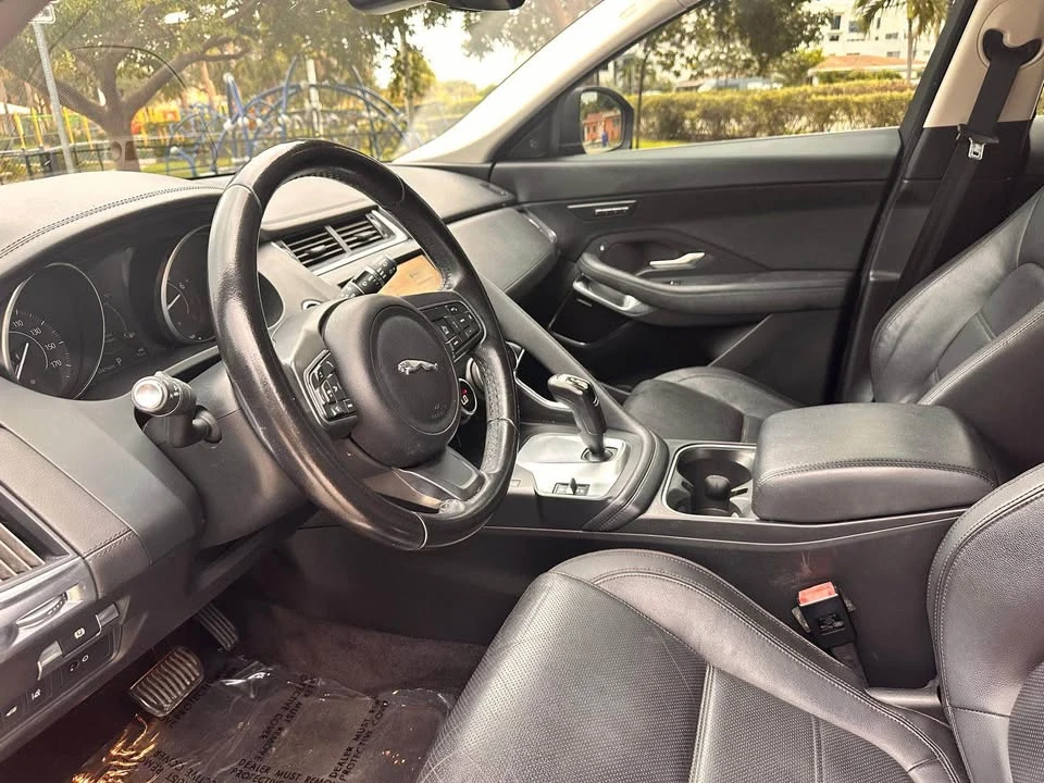 2018 Jaguar E-Pace - Image 14 of 20