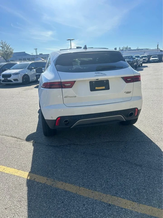 2018 Jaguar E-Pace - Image 5 of 9