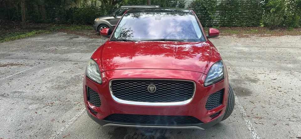 2018 Jaguar E-Pace - Image 4 of 19