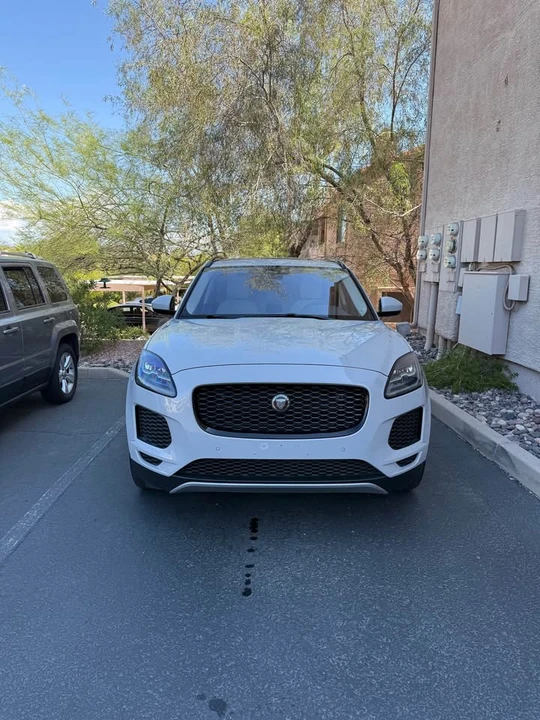 2018 Jaguar E-Pace - Image 9 of 9