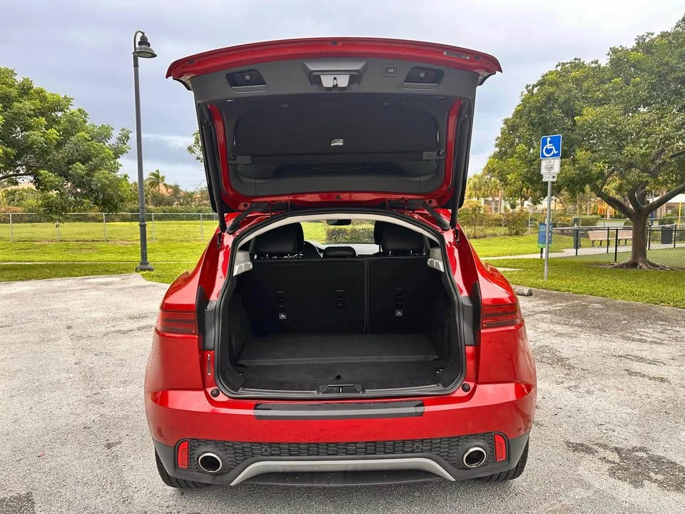 2018 Jaguar E-Pace - Image 7 of 20