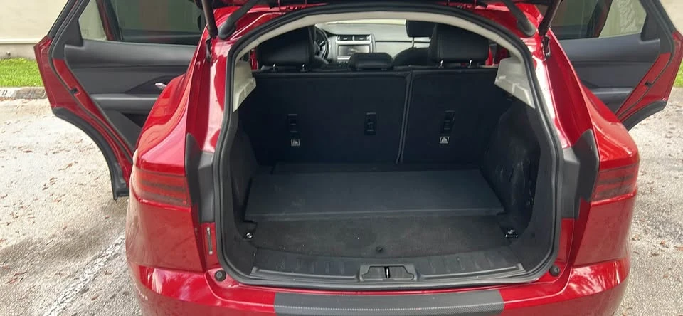 2018 Jaguar E-Pace - Image 15 of 19