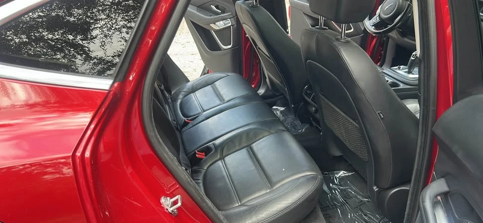 2018 Jaguar E-Pace - Image 14 of 19
