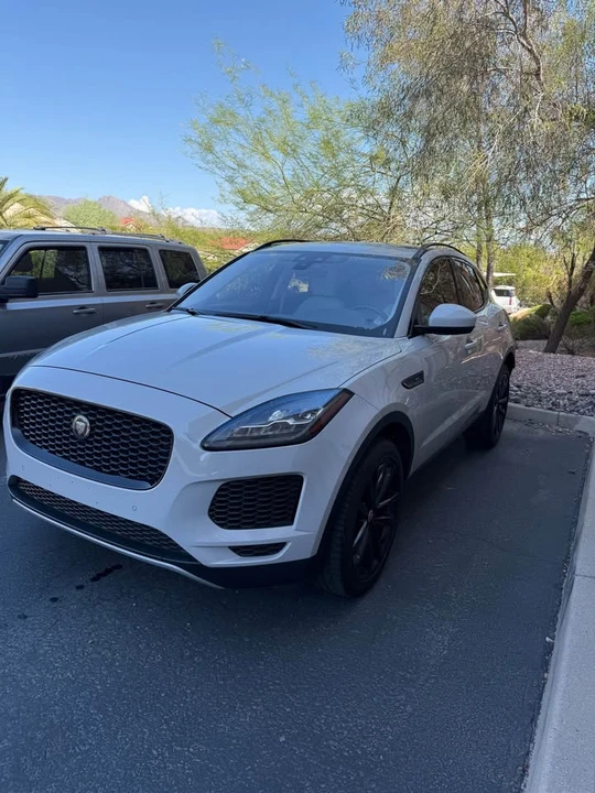 2018 Jaguar E-Pace - Image 8 of 9