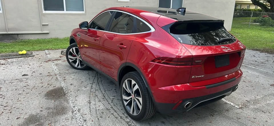 2018 Jaguar E-Pace - Image 8 of 19