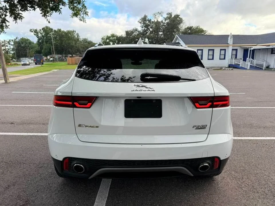 2018 Jaguar E-Pace - Image 3 of 18
