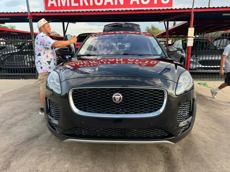 2018 Jaguar E-Pace - Image 2 of 11