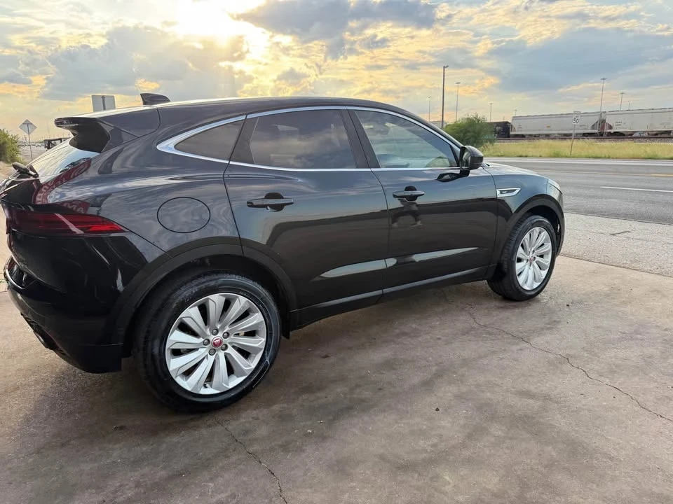 2018 Jaguar E-Pace - Image 3 of 5