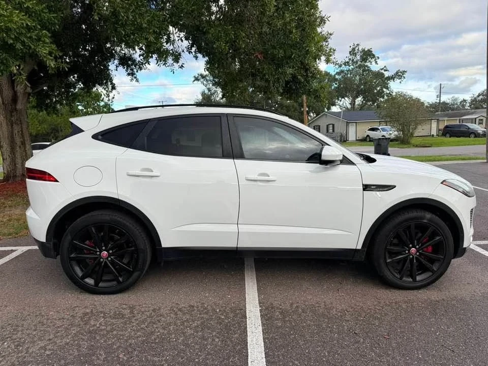 2018 Jaguar E-Pace - Image 7 of 18