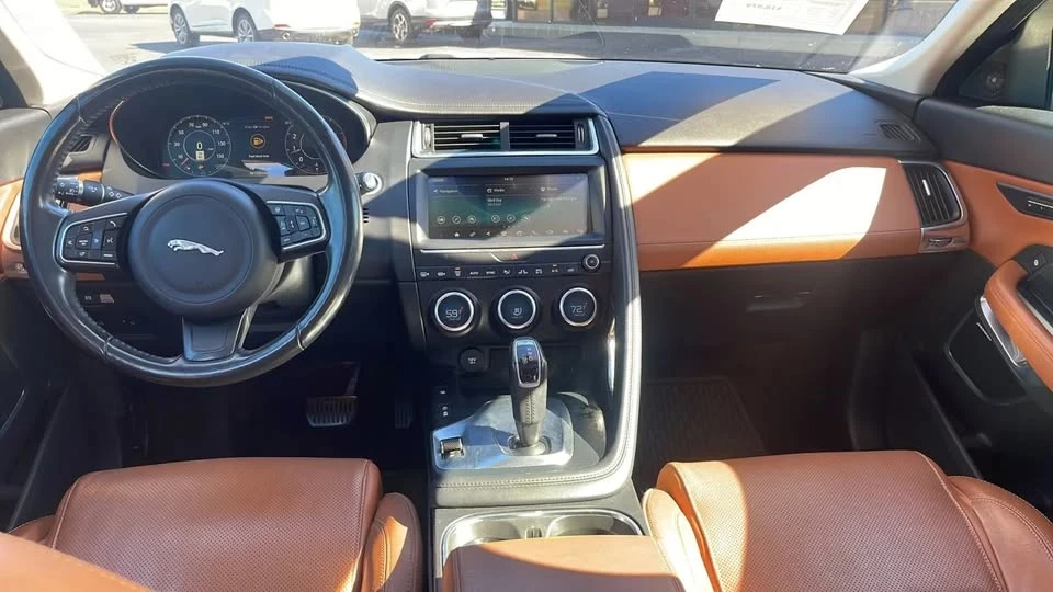 2018 Jaguar E-Pace - Image 10 of 18