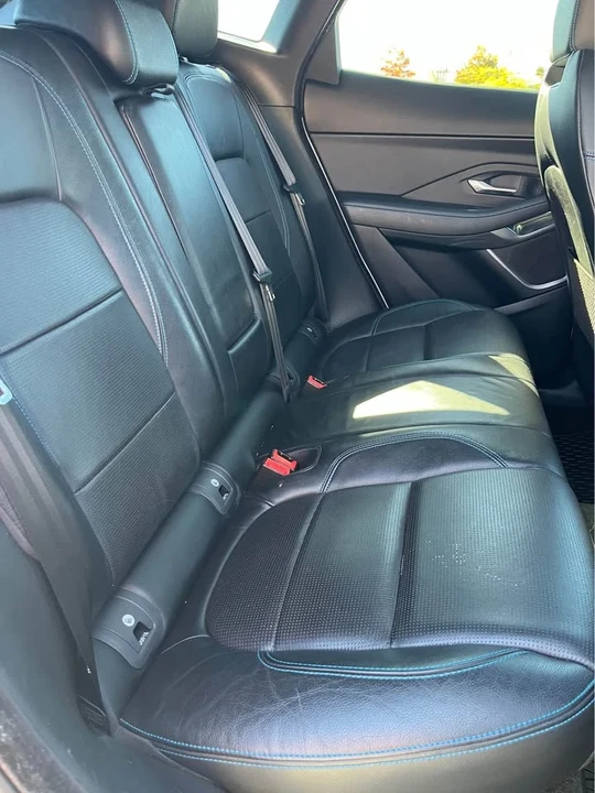 2018 Jaguar E-Pace - Image 6 of 11