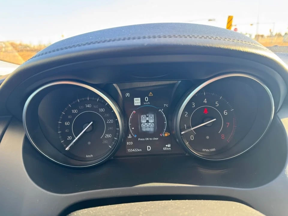 2018 Jaguar E-Pace - Image 10 of 15