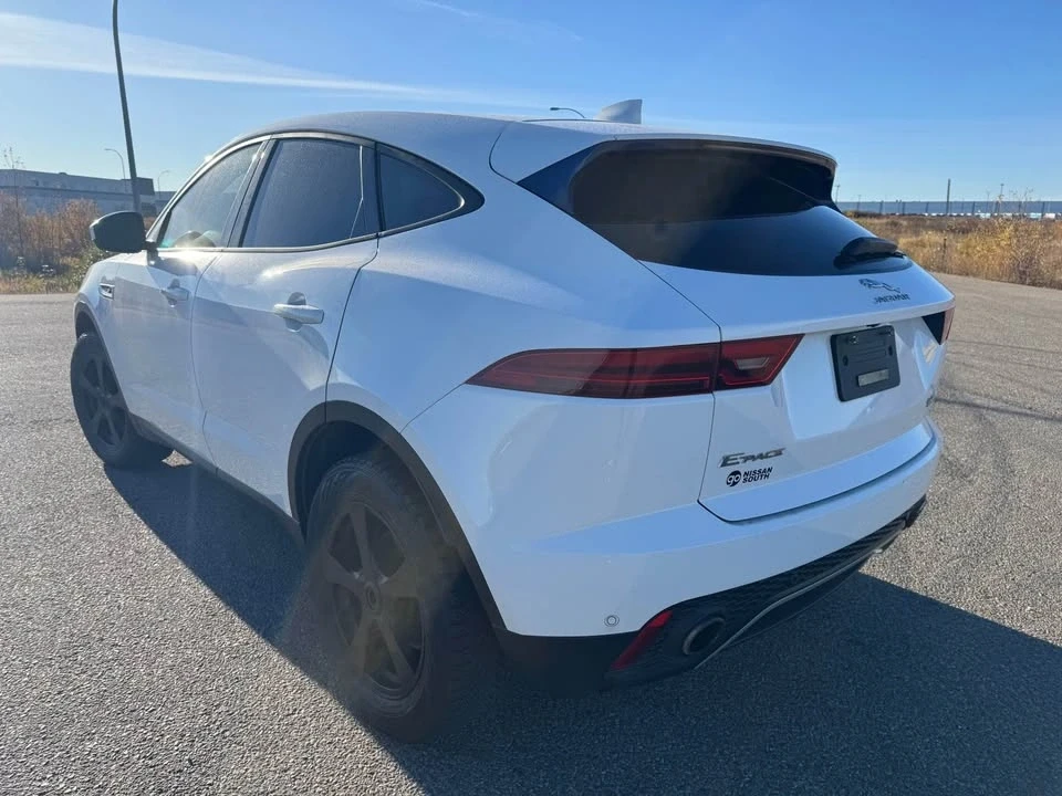 2018 Jaguar E-Pace - Image 5 of 15
