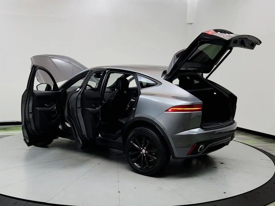 2018 Jaguar E-Pace - Image 12 of 20