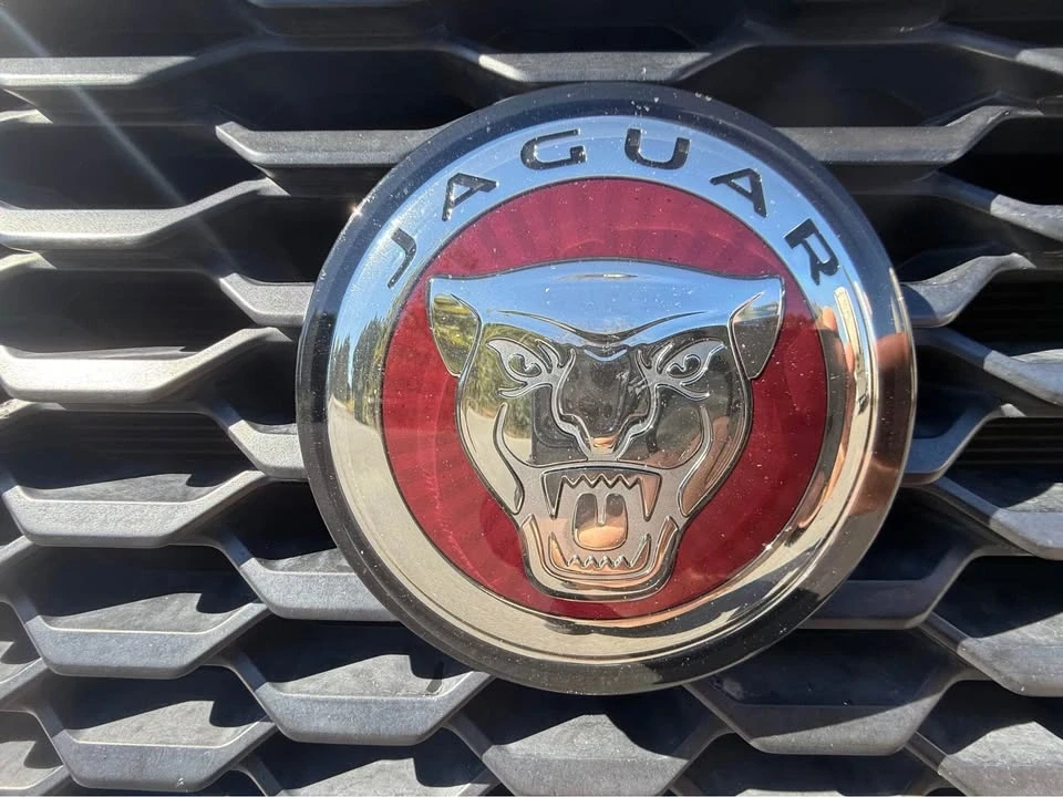 2018 Jaguar E-Pace - Image 10 of 10