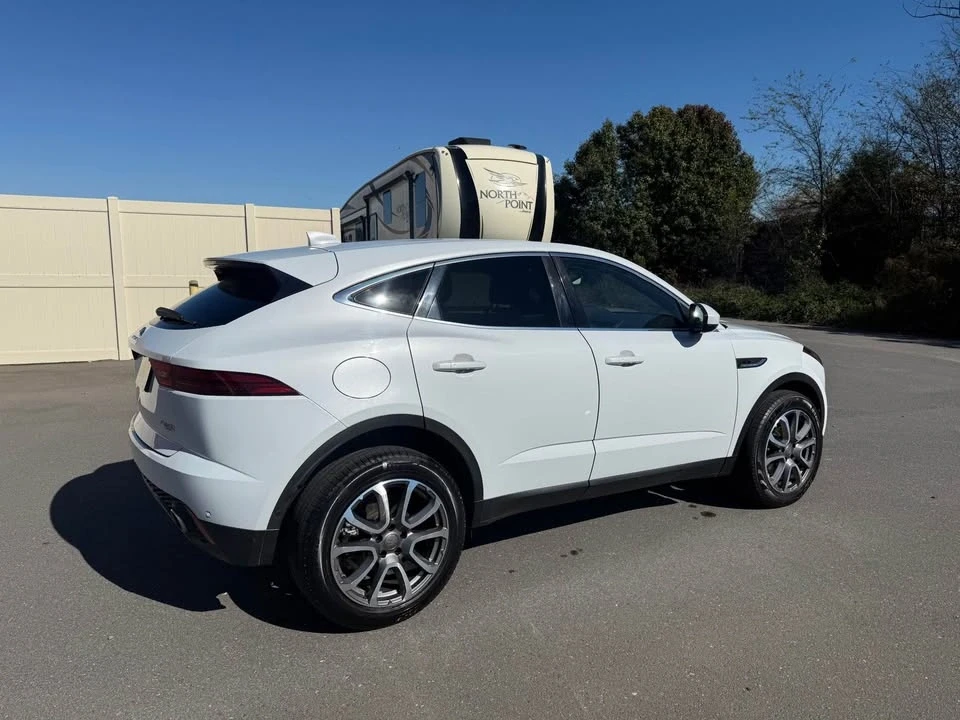 2018 Jaguar E-Pace - Image 9 of 10