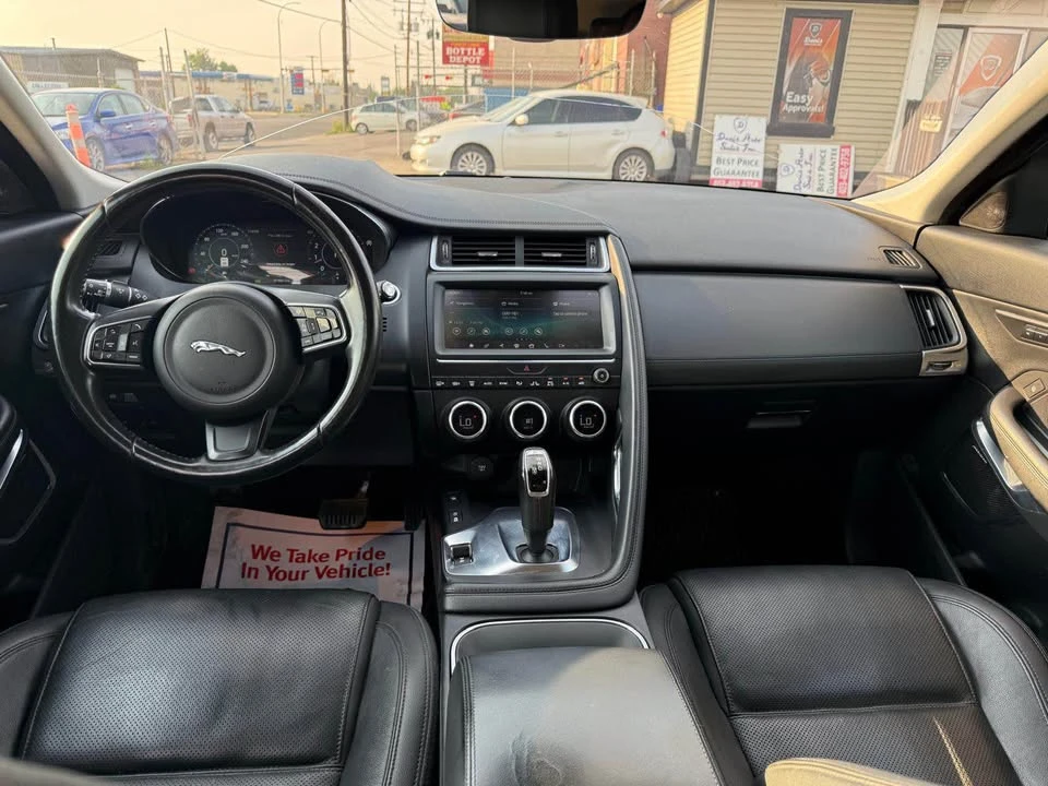 2018 Jaguar E-Pace - Image 3 of 17