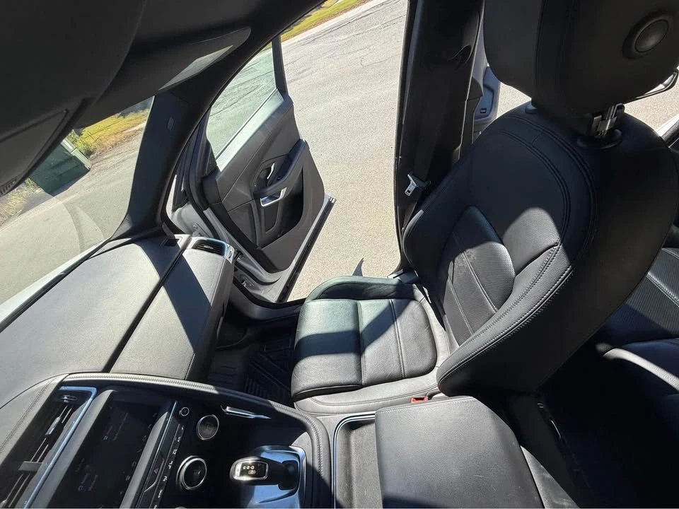 2018 Jaguar E-Pace - Image 7 of 16